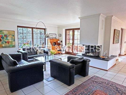 Großzügiger & lichtdurchfluteter Wohn-