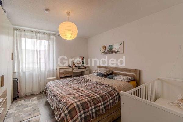 OG1 recht Schlafzimmer