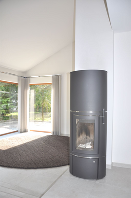 Holzofen mit Wärmespeicher