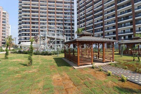 Flats with City and Sea Views in Mersin Tomuk