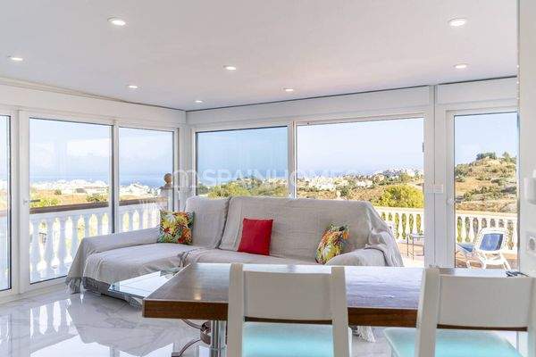 Stylish House with Pool in Montealto Benalmadena