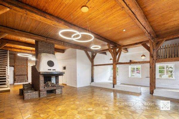 Offener Wohn- und Essbereich