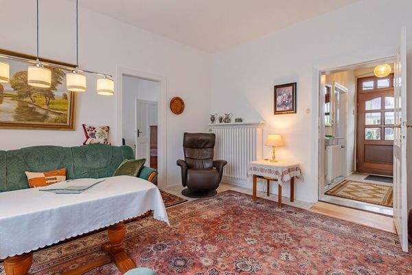 Diele und Wohnzimmer