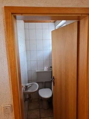 Gäste-WC UG.