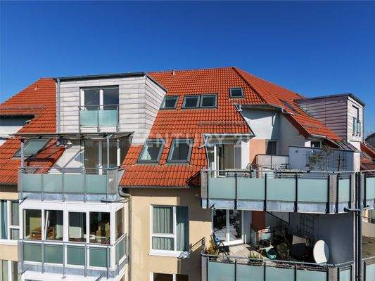 Hochwertige Maisonette mit zwei Balkonen