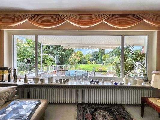 Blumenfenster Wohnbereich