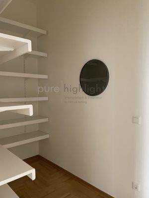 Abstellraum-Ankleidezimmer