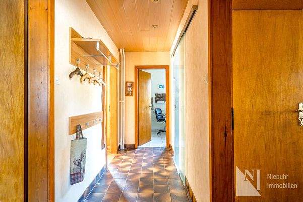 Zentraler Flur im EG