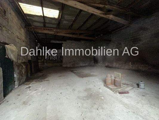 Remiesengebäude Bild 1