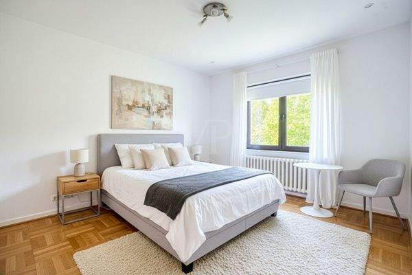 Schlafzimmer digital möbliert