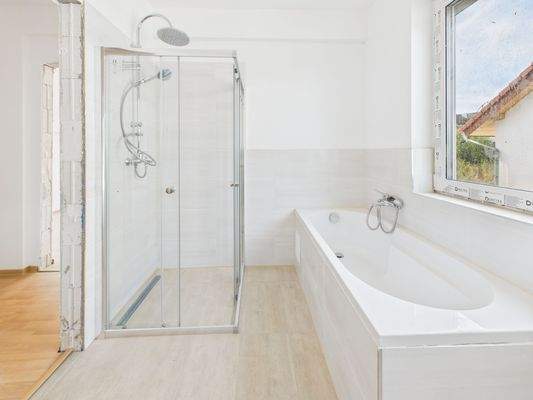 Badezimmer_3_rechte Hälfte 