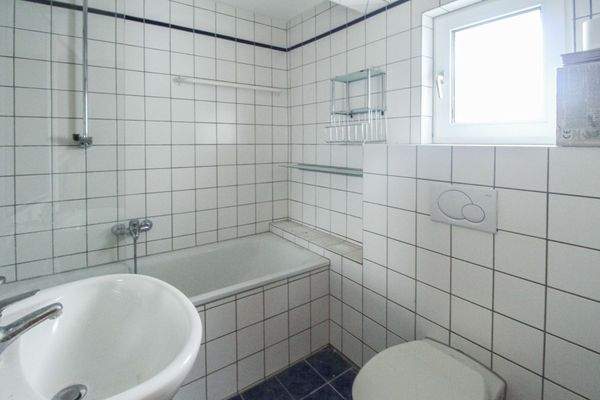 Badezimmer EG