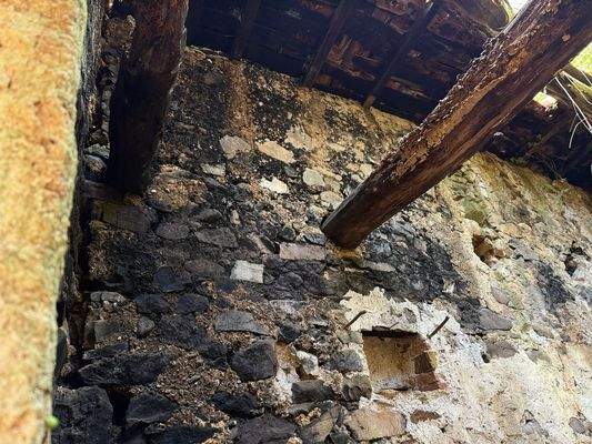 BC8C7660-E457-430C-8B75-2378EE3BFA83_1_102_o