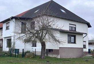 Einfamilienhaus mit Einliegerwohnung