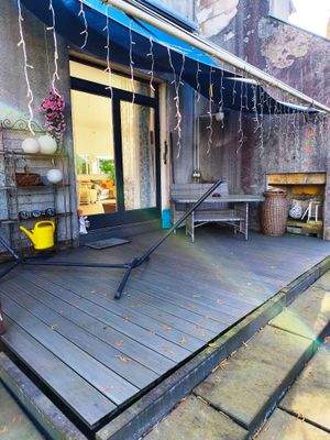 Terrasse auf der Rückseite