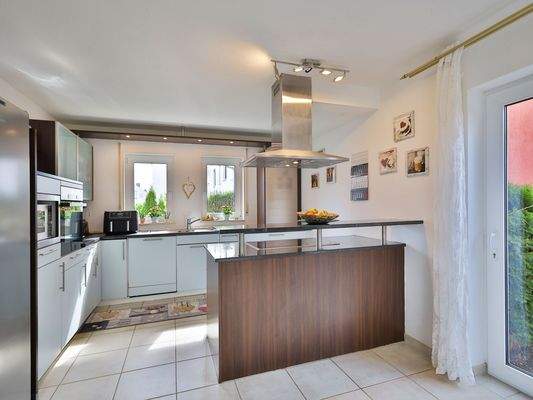 Große, offene Küche