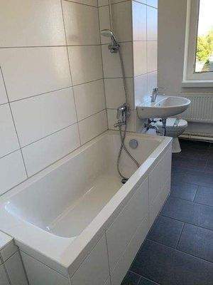 Badezimmer mit Badewanne