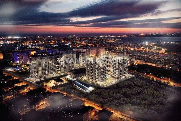 Spacious Apartments in a Secure Complex in Kucukcekmece