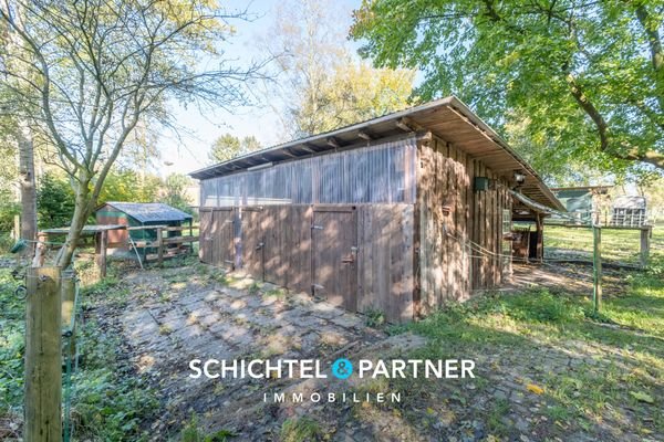 S&P | Pferdestall mit vier Boxen