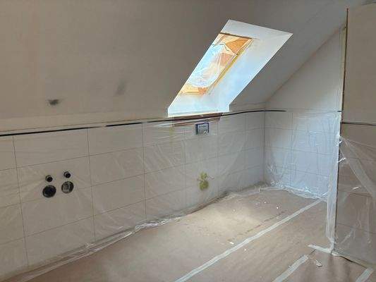 DG Bad / größere Wohnung 2 ZKB