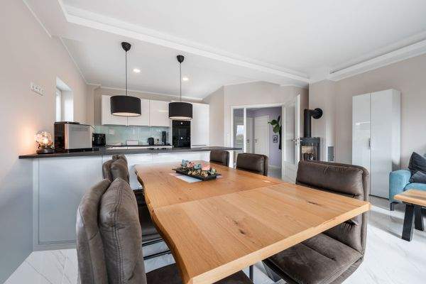 DI - Forbes Global Properties