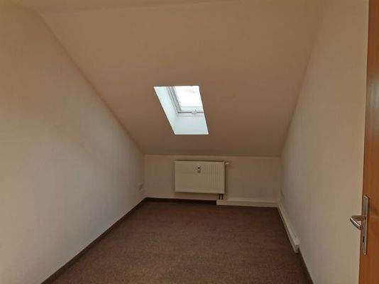 Schlafzimmer - mit Laminat ausgestattet