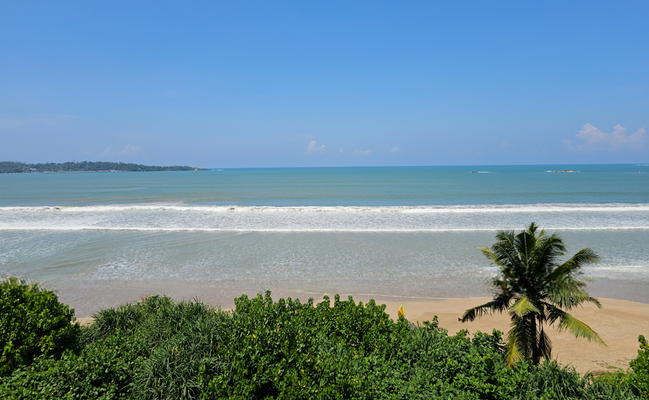 Weligama ocean view - South West towards Antarctic