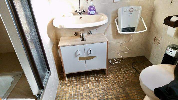 Nebengebäude Bad-WC