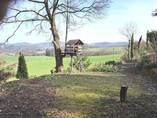 untere Gartenebene.jpg