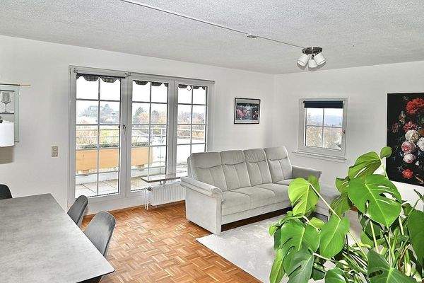 Wohnzimmer Balkontür Weitblick