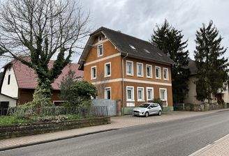 Straßenansicht