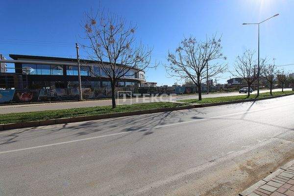 Shop in a Project Close to the Airport in Antalya