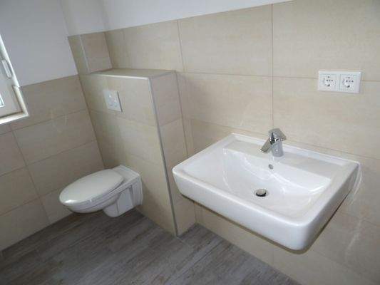 WC und Waschbecken