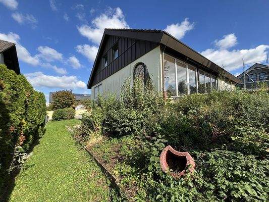 Seitenansicht mit Wintergarten