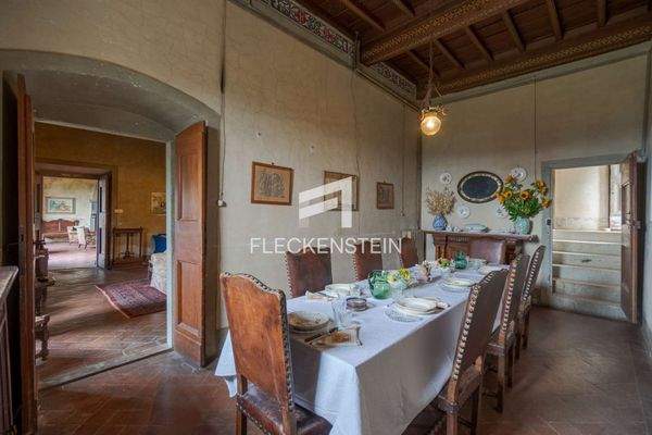 25 Esszimmer im Erdgeschoss