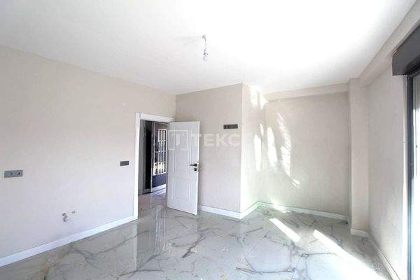 Villas with Spacious Garden in İstanbul Silivri