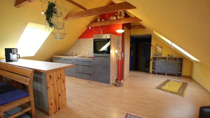 neuwertige Einbauküche (2024)