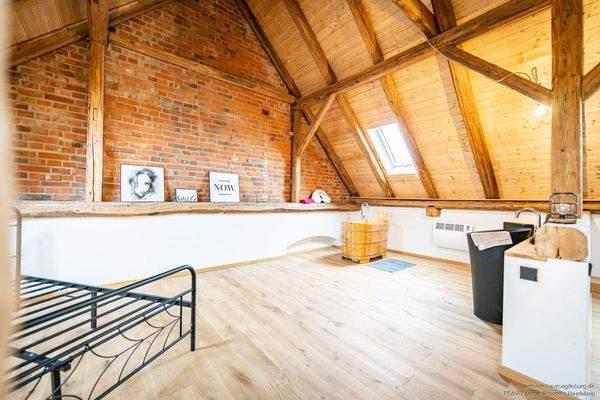 Gebäude 2- Schlafen+Bad