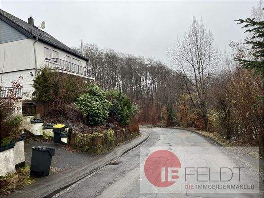 Ansicht Haus und Straße