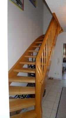 031 Treppe vom 1. zum 2. Stock.JPG