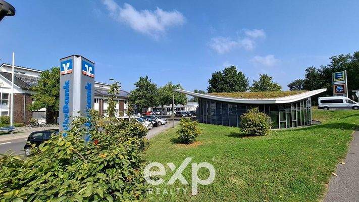 Nähere Umgebung 50 - 100 M, 8