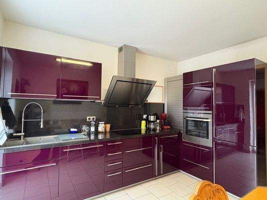 Einbauküche, mit Essplatz