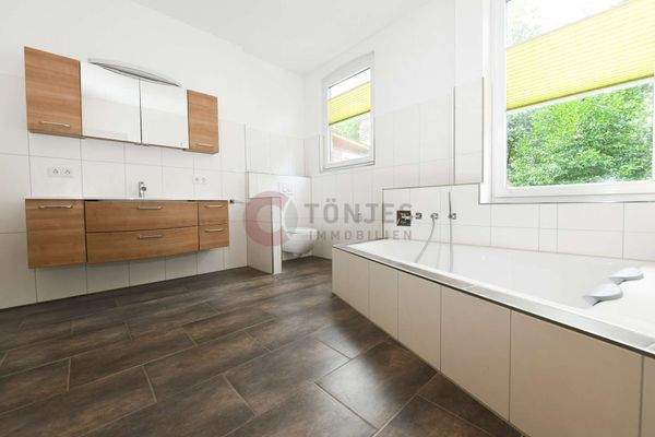 Haupthaus - EG - Badezimmer