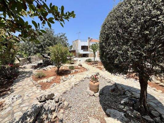 Deatched House For Sale In Plaka image00044.jpg