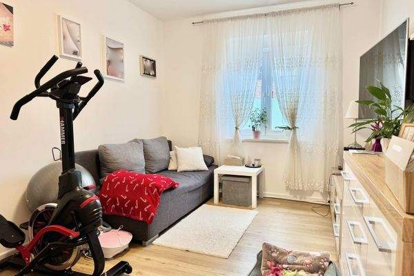 Wohnzimmer EG - Ansicht 1