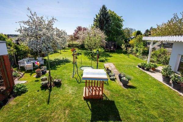 Garten mit vielen Obstbäumen