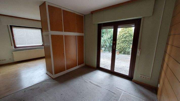 Moltkestraße 26 EG Schlafen Terasse 2.jpg