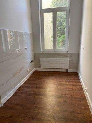 Küche, kleine Einbauküche ist geplant