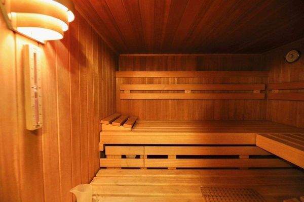 DG: Sauna