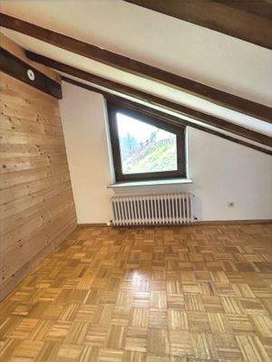 Schlaf-/Arbeits- oder Gästezimmer